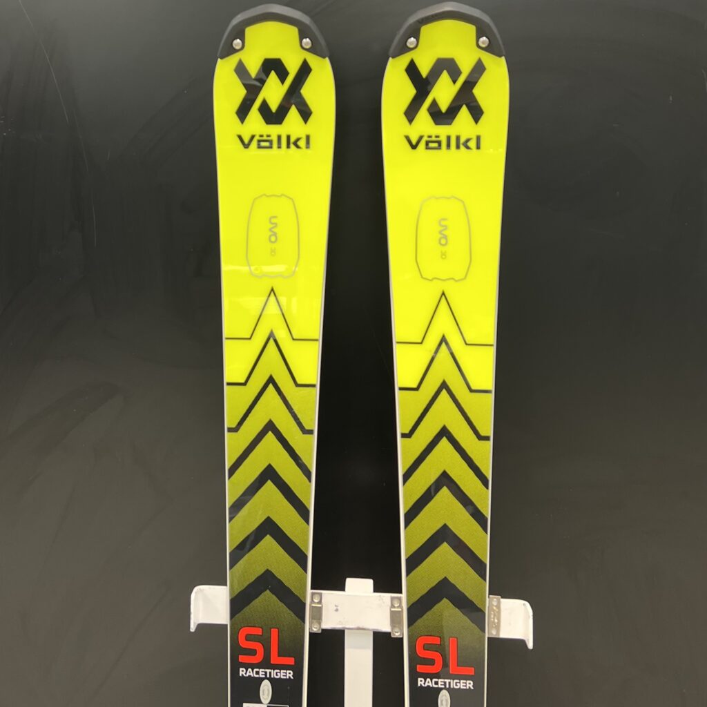 基礎からわかる】アルペンスキーに必須なSL板について【徹底解説】 